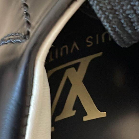 Louis Vuitton Absesses Sneaker monogram flower gold metallic detail - Picture 6 of 16